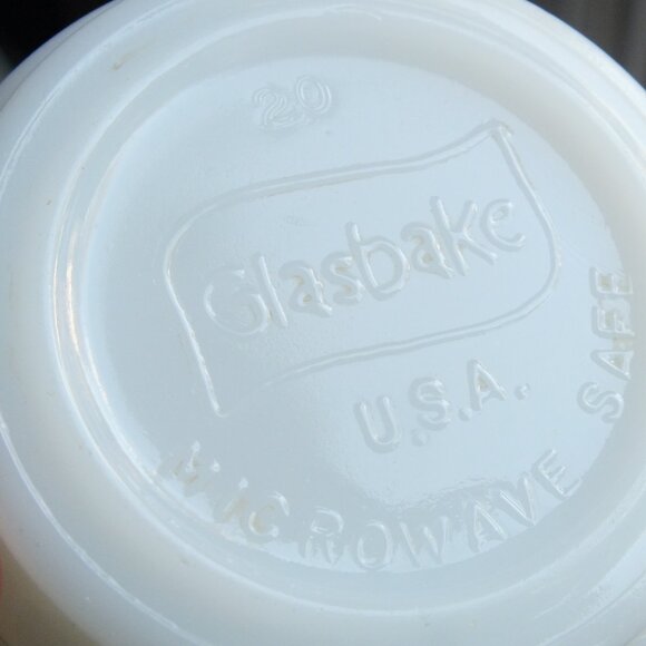 Glasbake PEI and Marineland Bubbles Mug - Picture 8 of 8